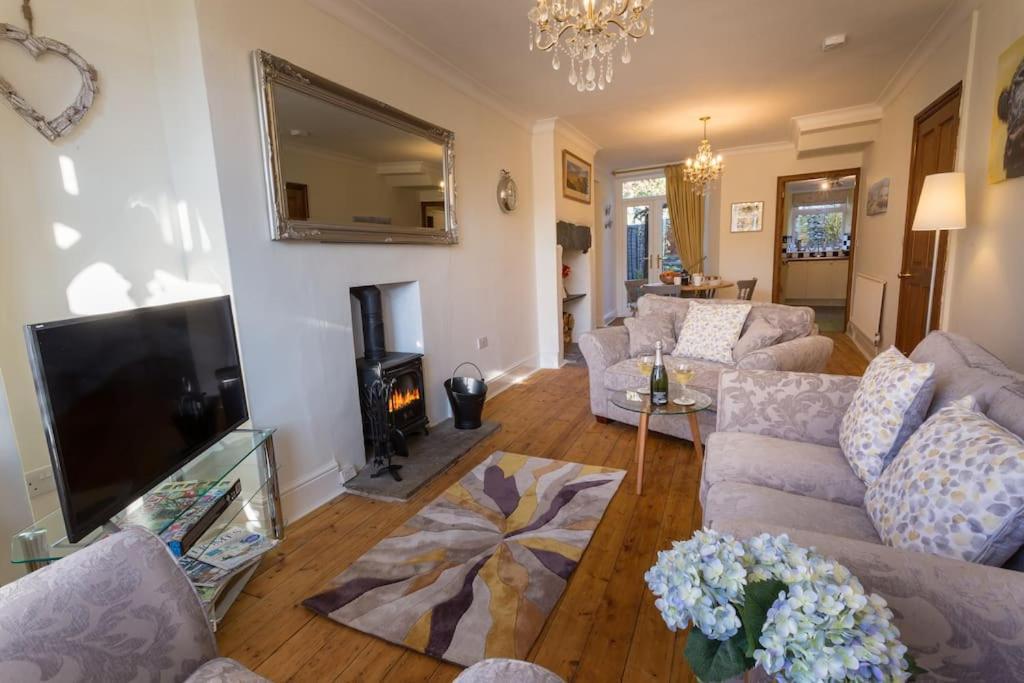 Holly Cottage Bowness-on-Windermere Exterior foto
